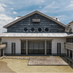 高知県立美術館<br>
<span class="member_b">シネマテーク</span>